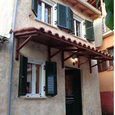Harry'S Retreat Guest House Klimatia Bagian luar foto