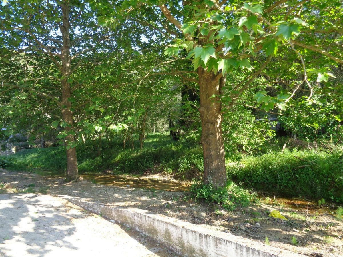Harry'S Retreat Guest House Klimatia Bagian luar foto