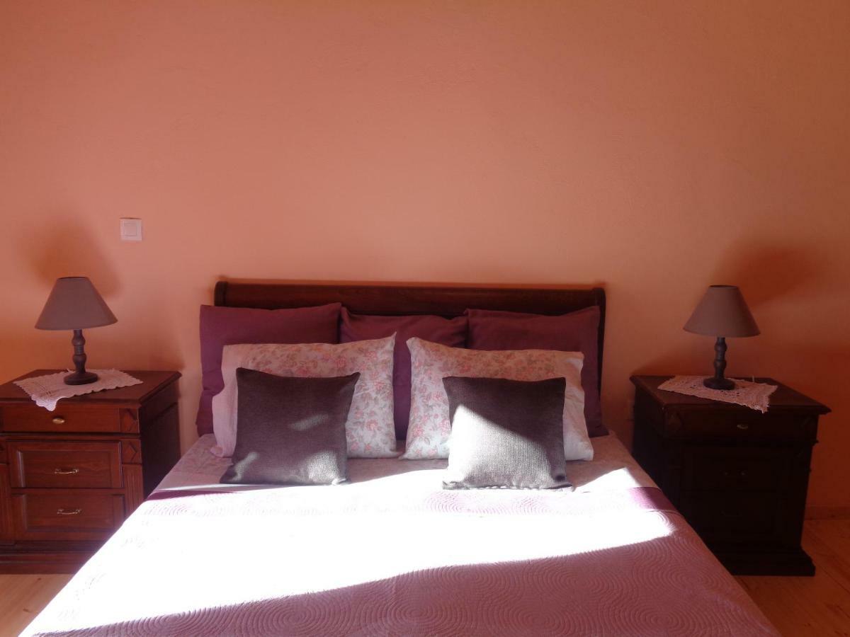 Harry'S Retreat Guest House Klimatia Bagian luar foto