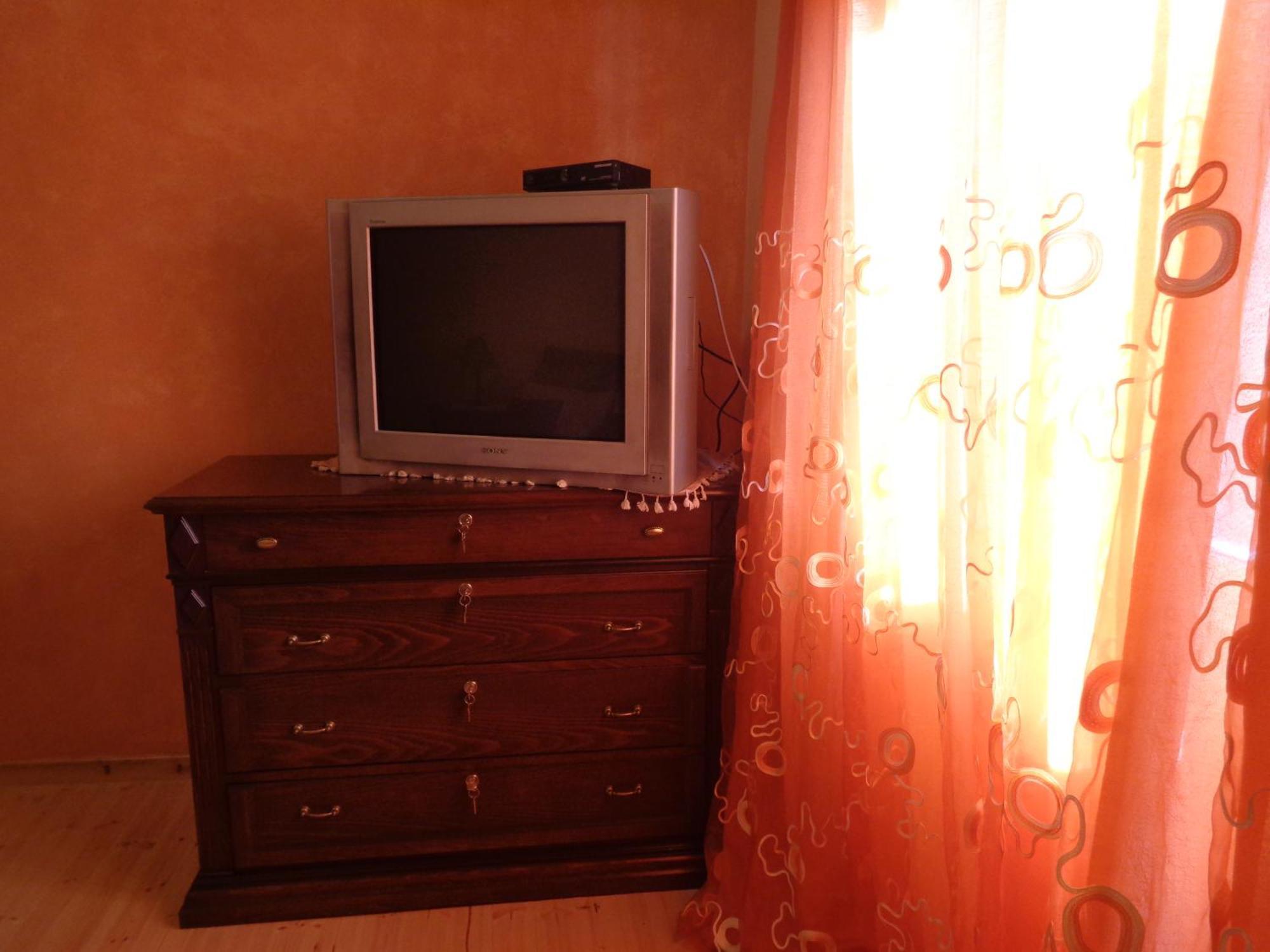 Harry'S Retreat Guest House Klimatia Bagian luar foto