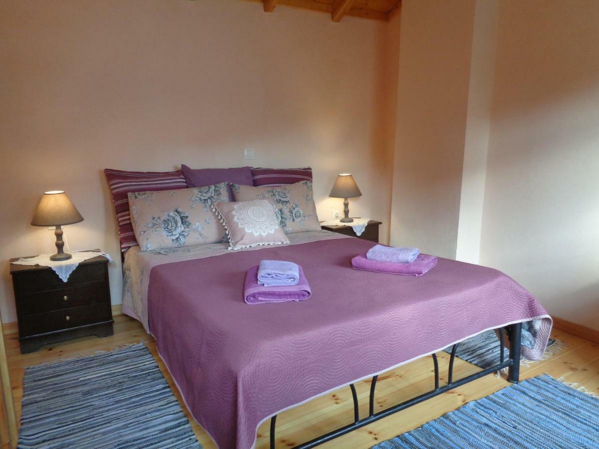Harry'S Retreat Guest House Klimatia Bagian luar foto